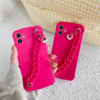 iPhone 12 Pro Max 玫紅草莓熊手鍊螢光保護殼